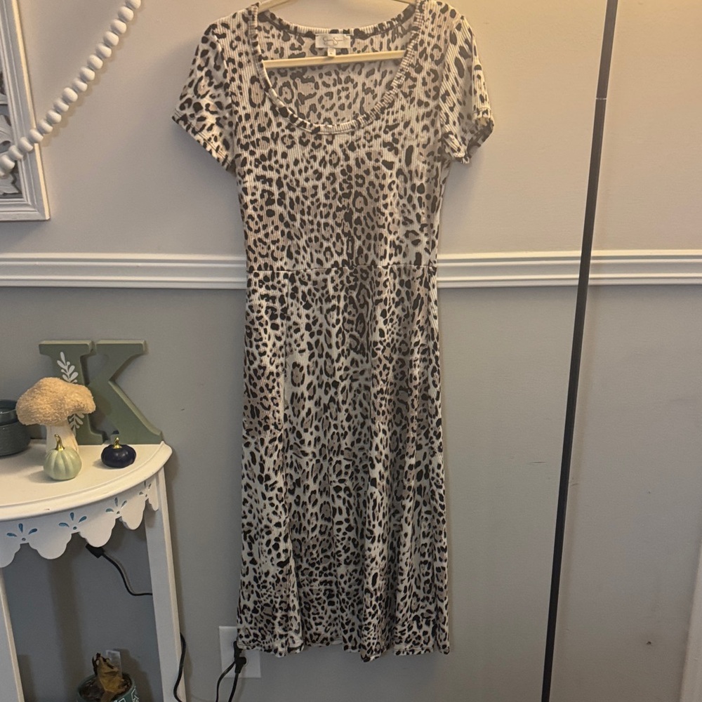 Jessica Simpson Animal Print Midi Dress